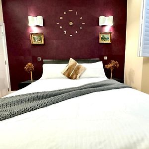 2 Bedroom Apartment in Central London